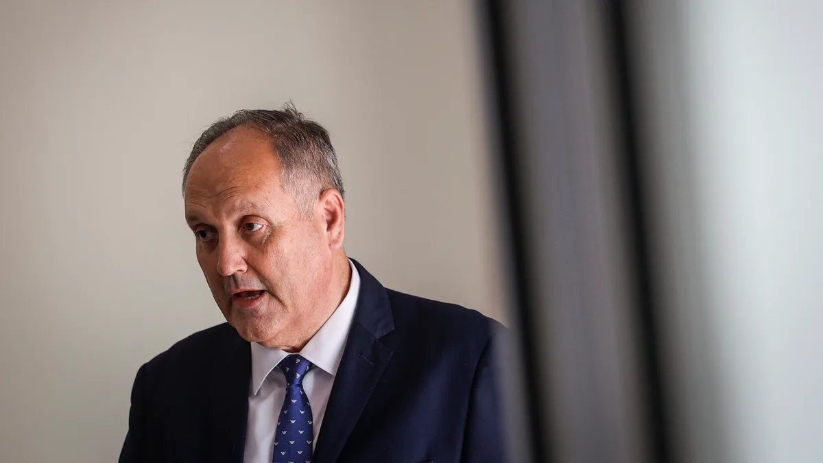 Telemóvel do diretor nacional da PJ não foi apreendido nas buscas, garante PGR