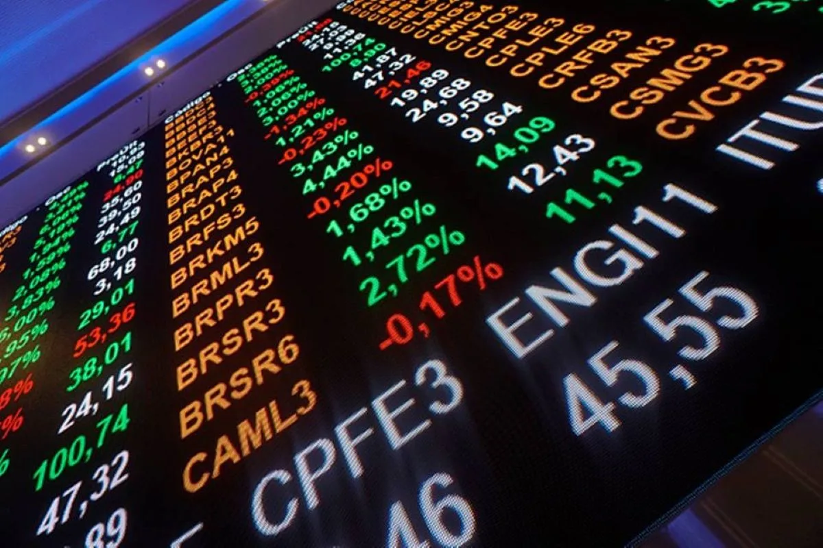 Fuga de estrangeiros da Bolsa em agosto já é a maior desde 2022