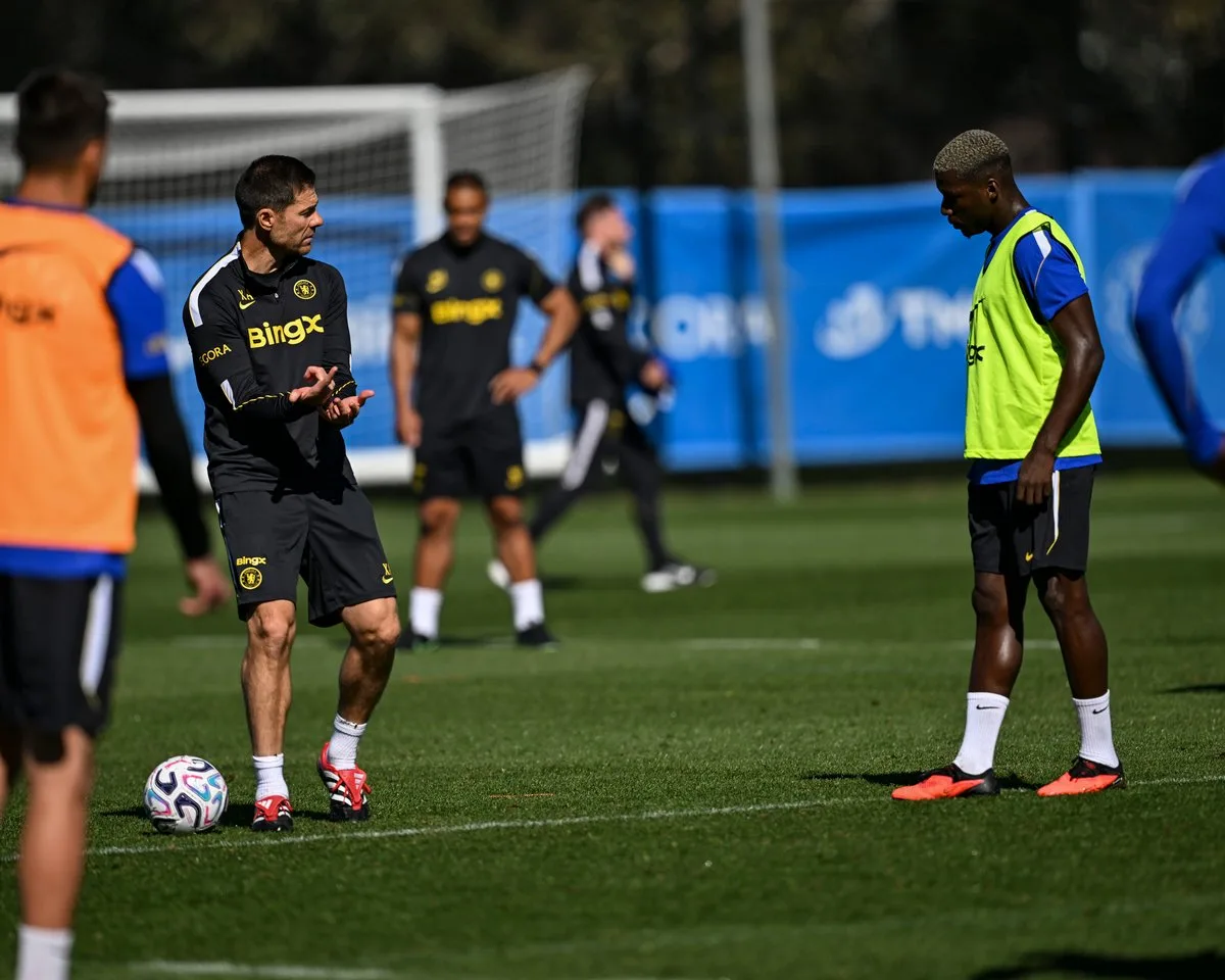 Chelsea dealt Moises Caicedo injury blow as Xabi Alonso issues new update before Carabao Cup tie