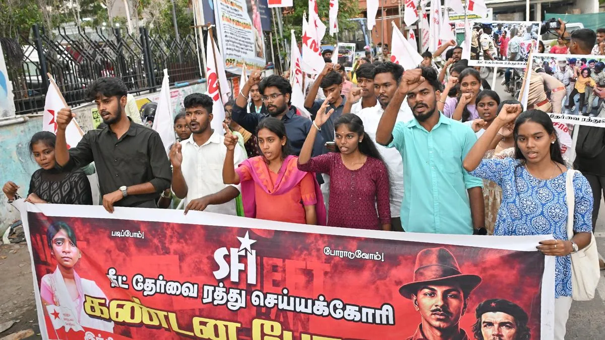 SFI holds protest in Madurai demanding NEET abolition on Anitha’s 9th death anniversary