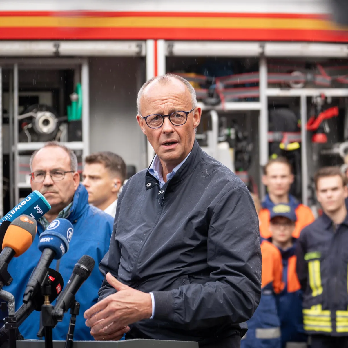 Politikberater Hillje - "Merz wird bei seinen Kernprojekten oft zum 'Unklartext-Kanzler'"
