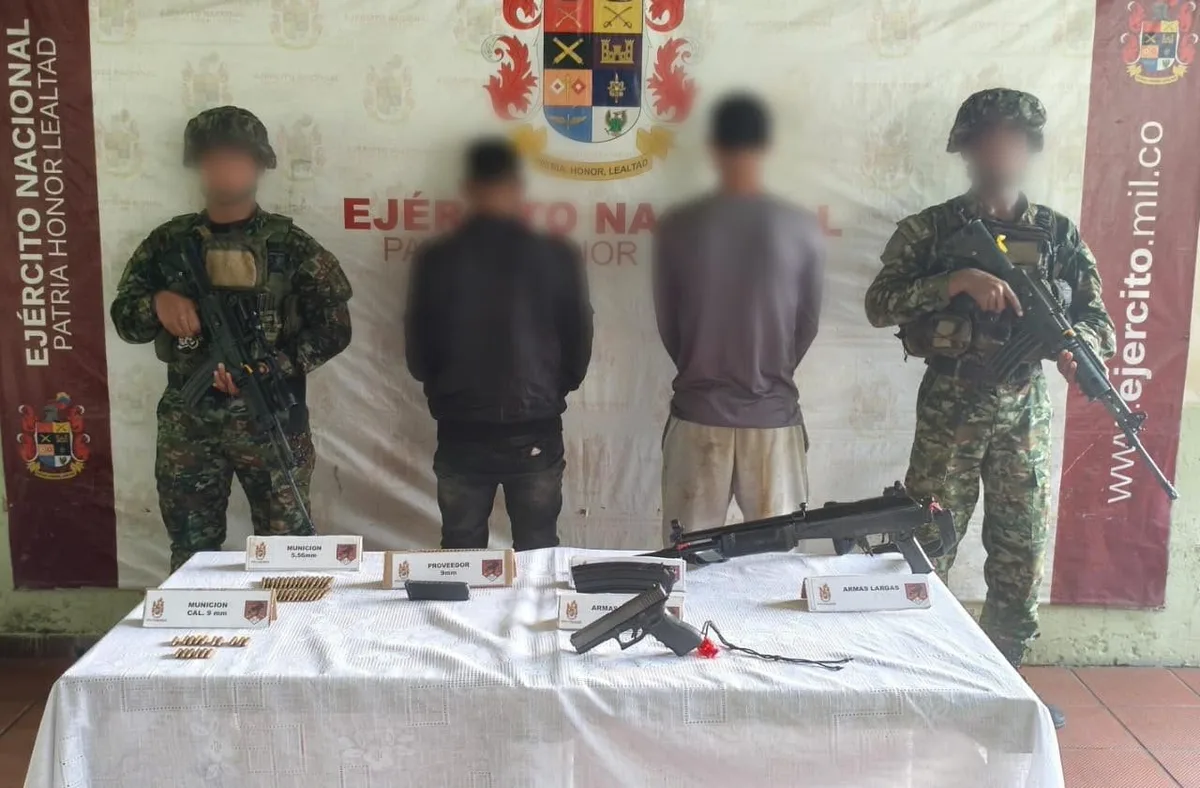 Capturan a presuntos miembros de las disidencias que ocultaban dos cilindros cargados con explosivos en calles de Pasto: una placa falsa fue clave