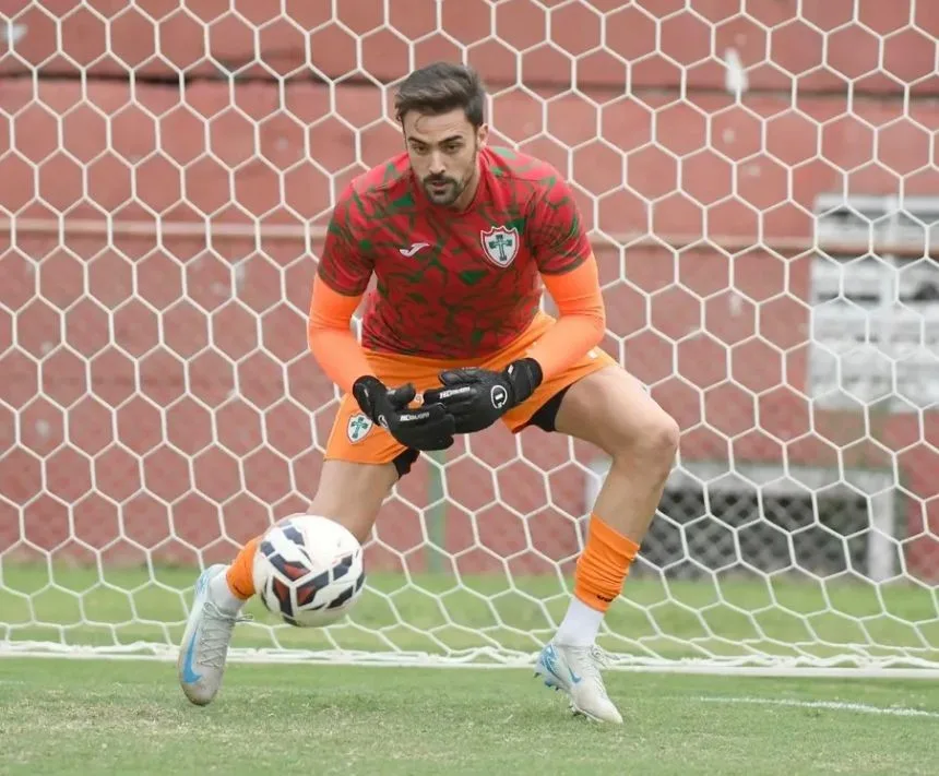 Palmeiras acerta a contratação do goleiro Bruno Bertinato