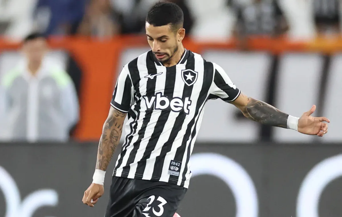 Santi Rodríguez aponta erros e cobra eficiência após derrota do Botafogo
