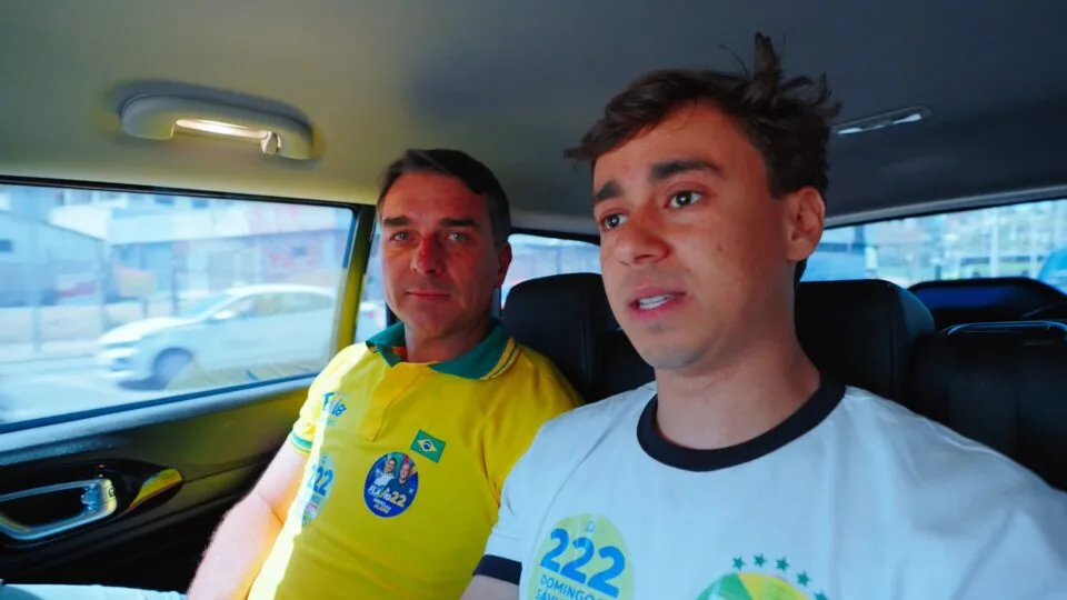 Antes vistos como rivais, Michelle, Tarcísio e Nikolas engajam campanha de Flávio