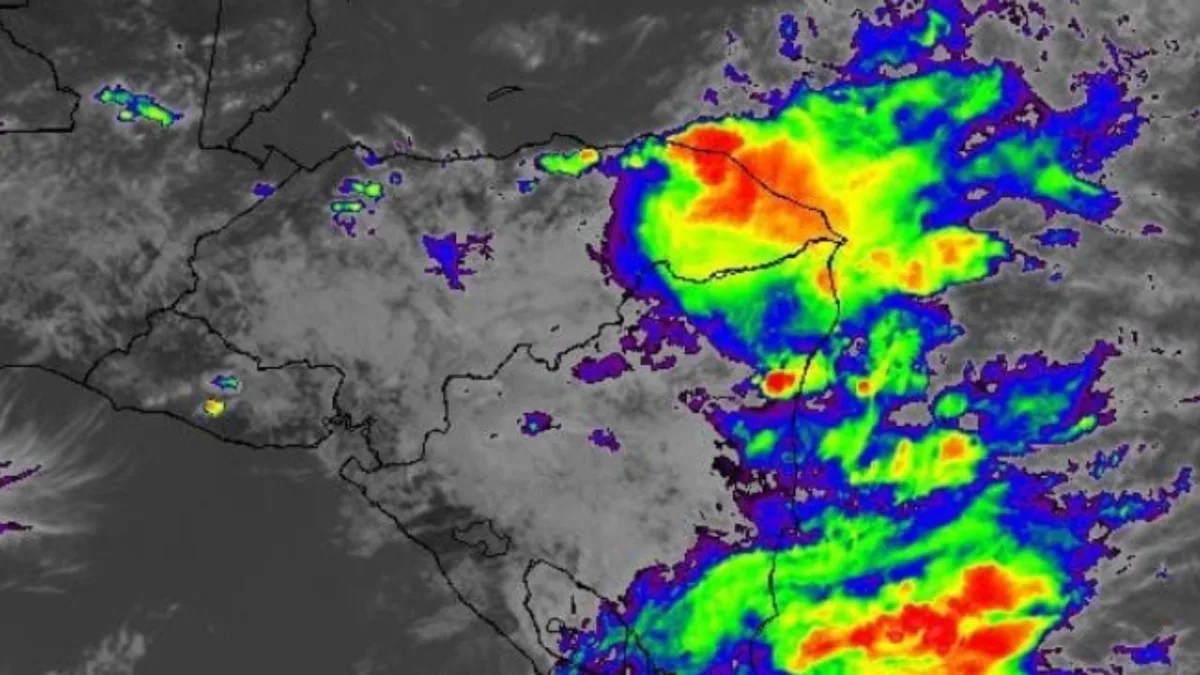 Onda tropical ingresará a Honduras este viernes y dejará lluvias en gran parte del país
