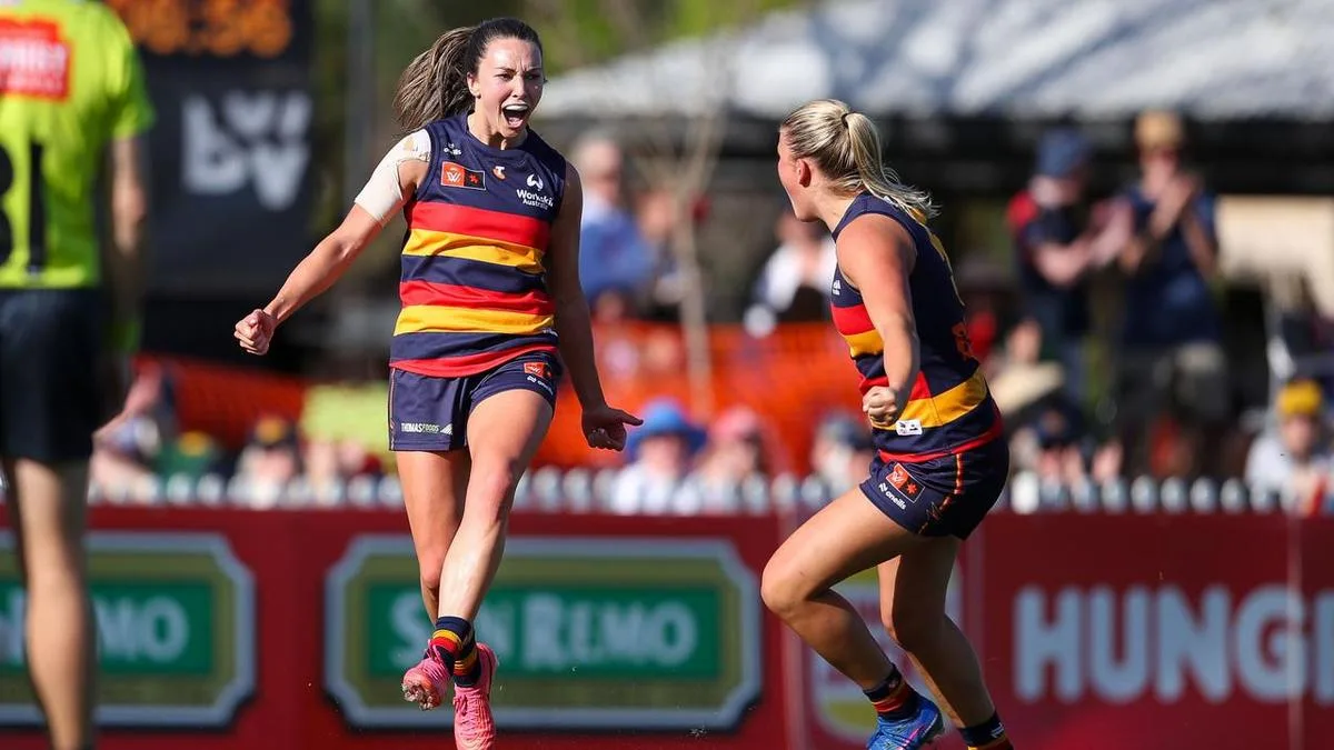 Adelaide’s Irish sisters Niamh and Grace Kelly stun Gold Coast to shake up AFLW finals equation