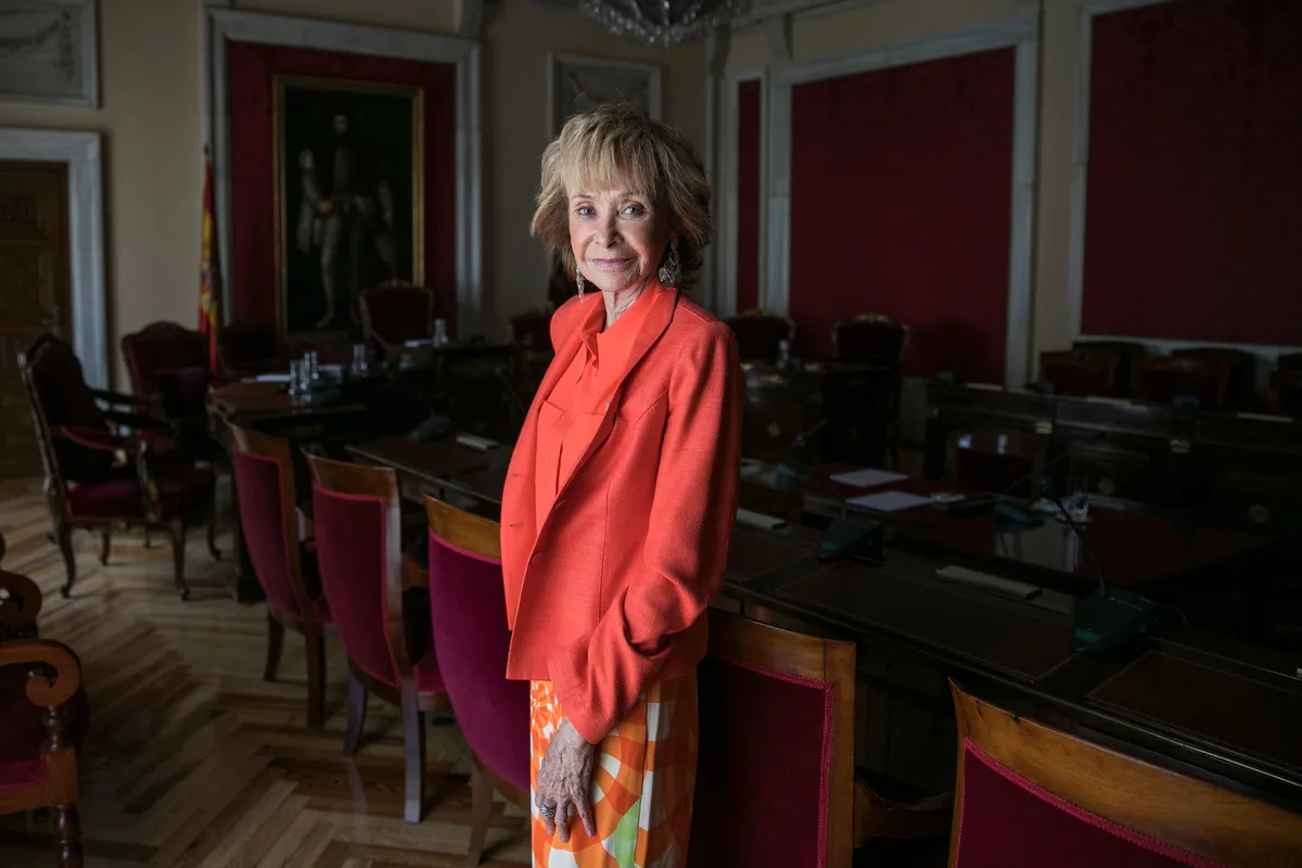 Carmen Calvo inicia el proceso para incapacitar a Fernández de la Vega y José Luis Manzanares como miembros del Consejo de Estado