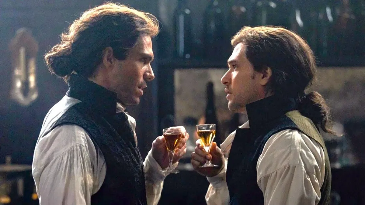 François Civil + Kit Harington : les deux acteurs se donnent la réplique dans une série historique adaptée d’un roman culte