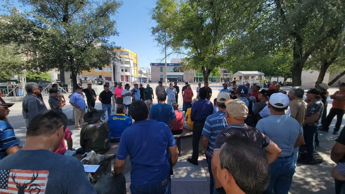 Obreros exigen intervención federal a casi cuatro años del colapso de AHMSA, en Monclova