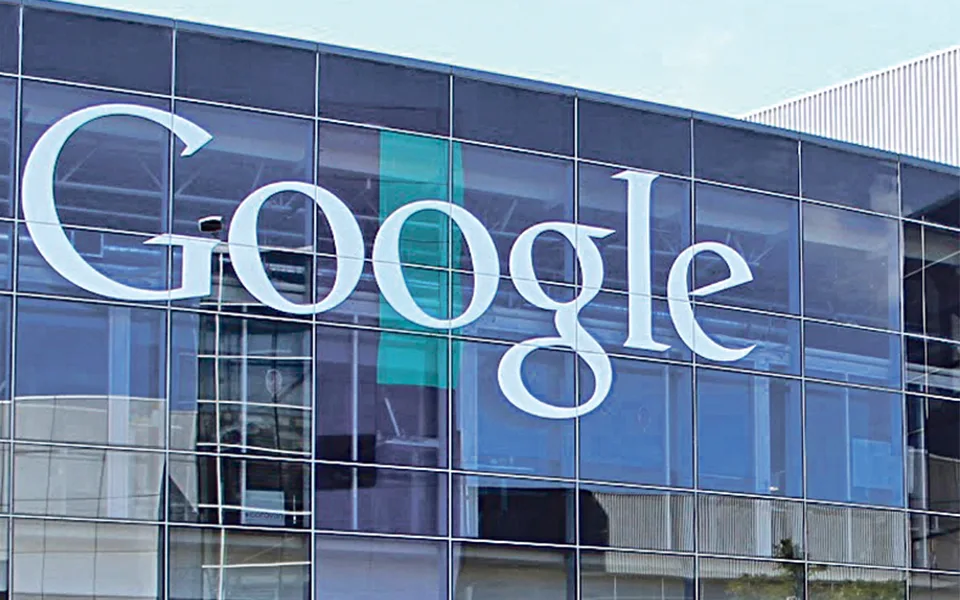Google multada em 403 milhões pela UE por violar privacidade com geolocalização