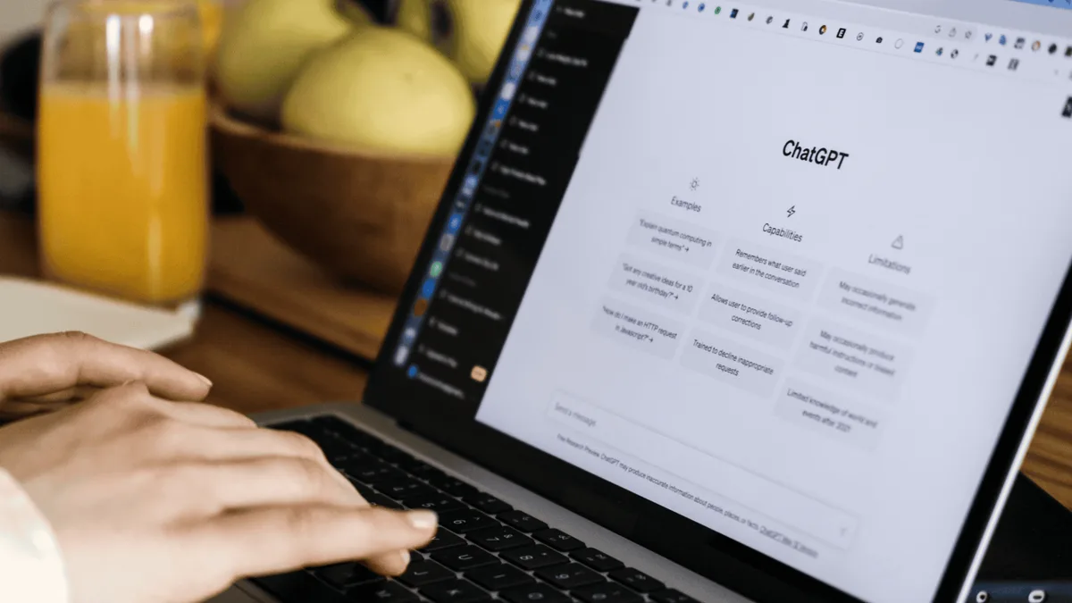 OpenAI lança ChatGPT para adolescentes com novas proteções
