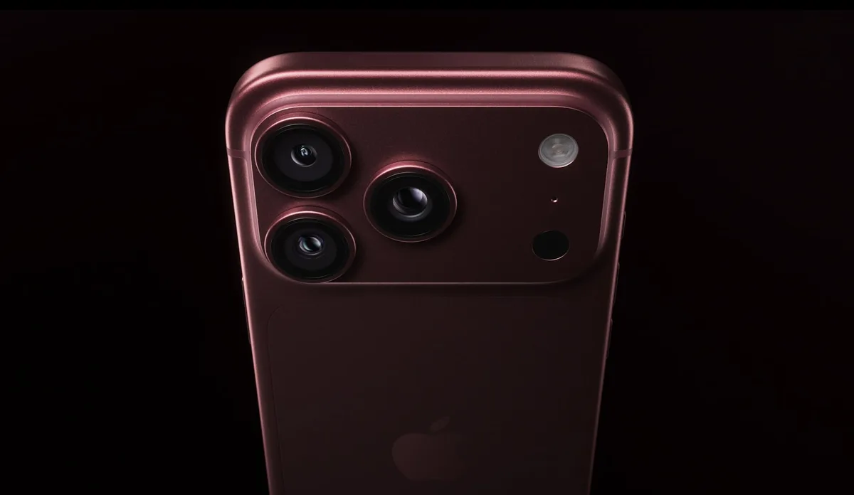 iPhone 18 Pro、カメラ・バッテリー進化も重く高く
