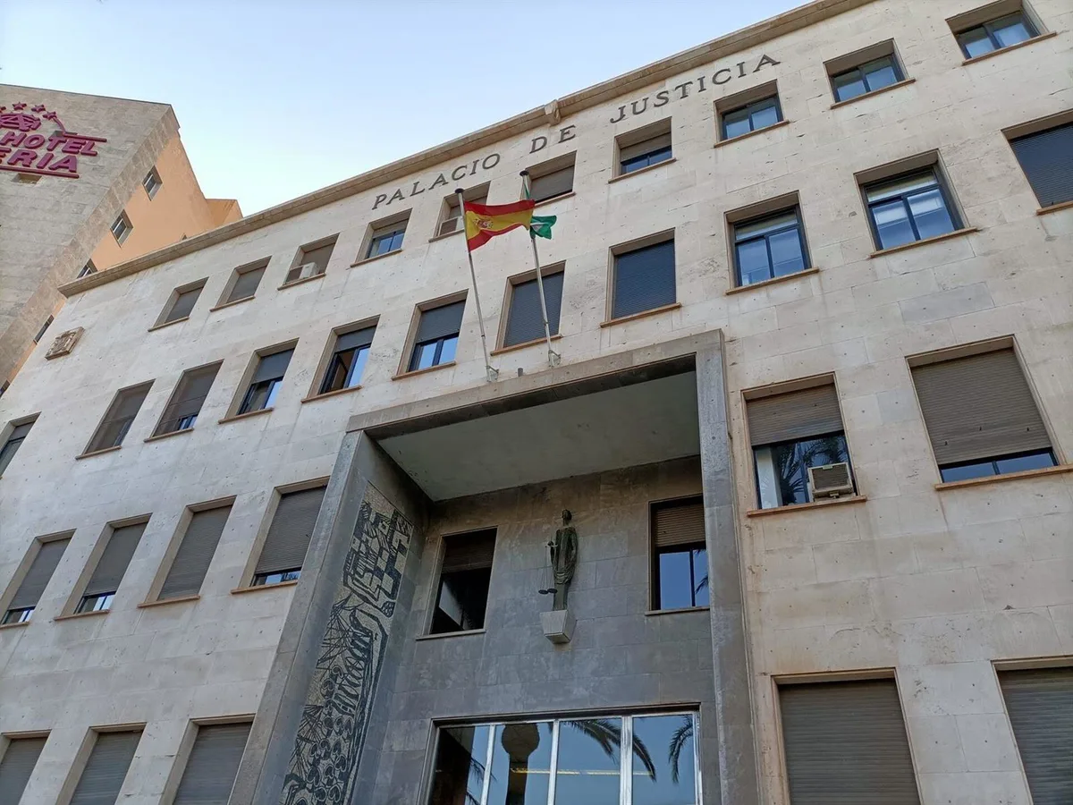 Condenan a más de cinco años de cárcel al jefe de una cooperativa almeriense por agresión sexual a una becaria