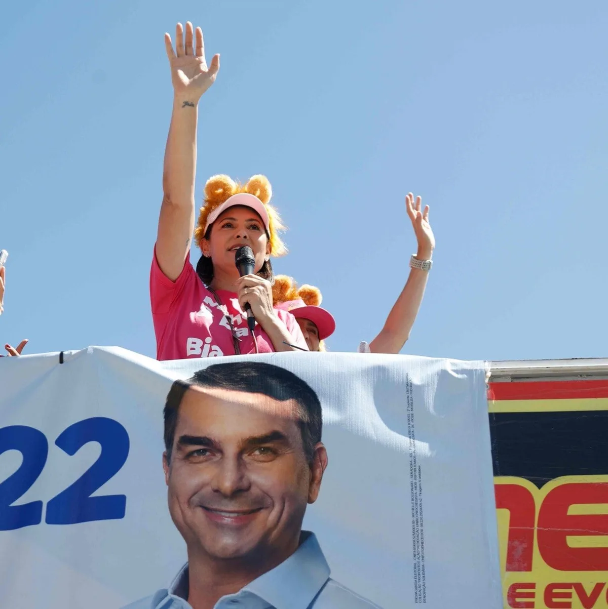 Michelle participa de carreata com apoiadores em Ceilândia (DF)