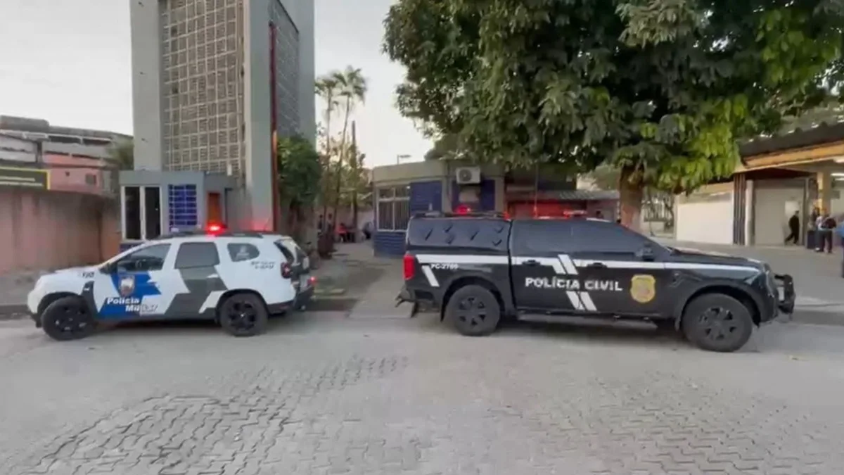 Motorista do Transcol é baleado por colega dentro do Terminal de Carapina, na Serra; atirador fugiu do local