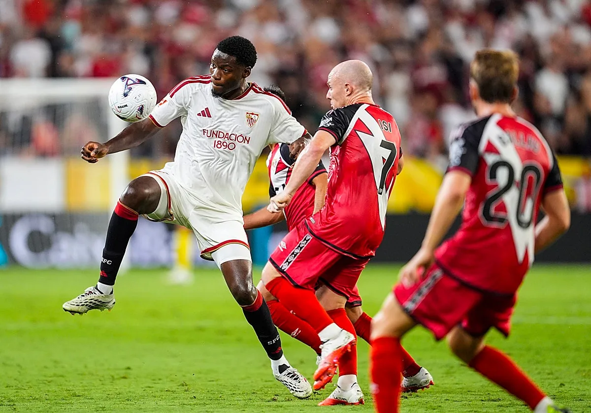 El Sevilla FC busca cerrar una gran venta antes del final del mercado