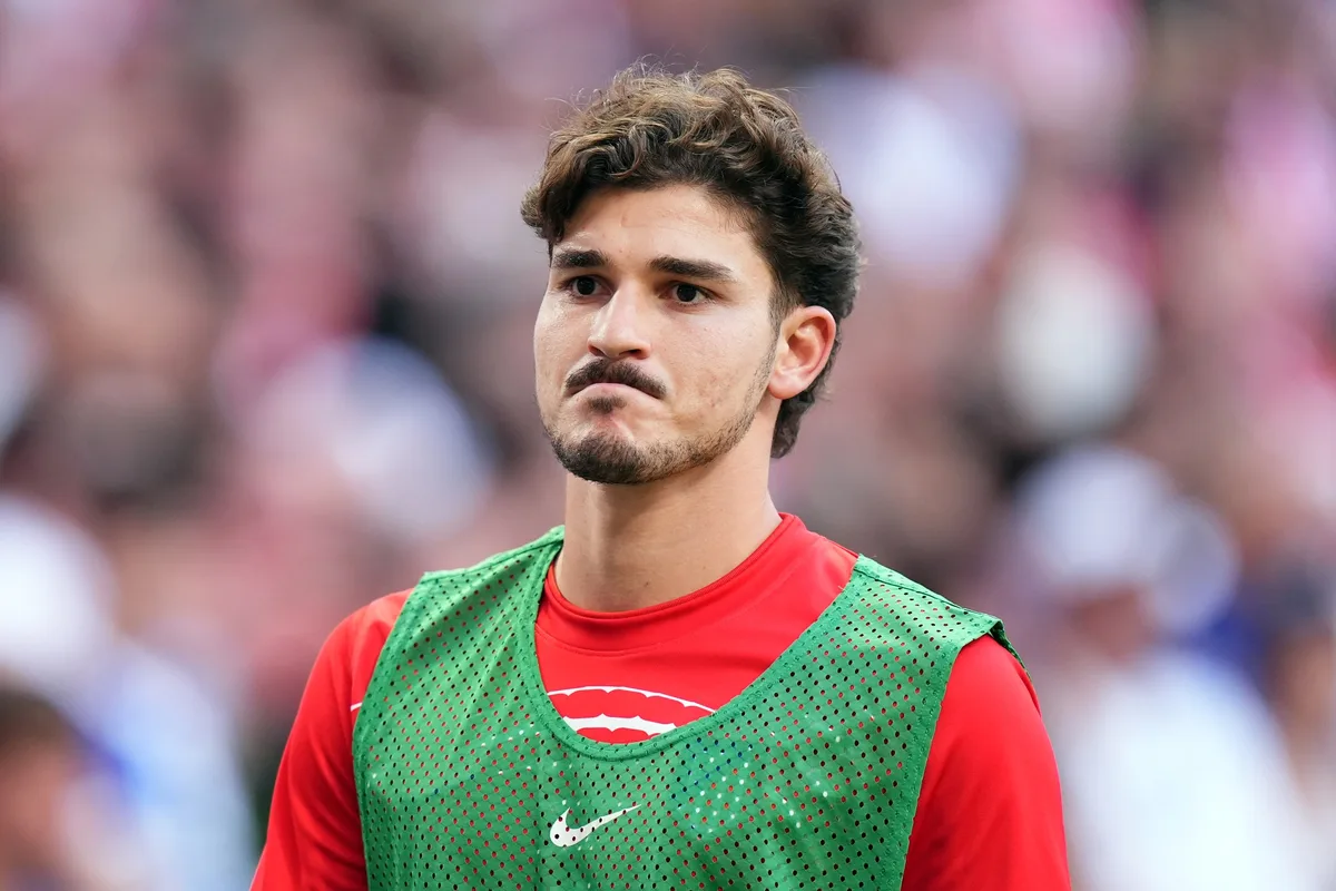 Em meio a impasse, Álvarez segue fora de treinamentos do Atlético de Madrid