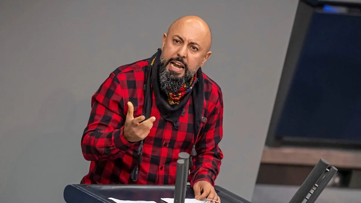 Steffen Krach fordert Ausschluss von Ferat Koçak aus Linke-Fraktion