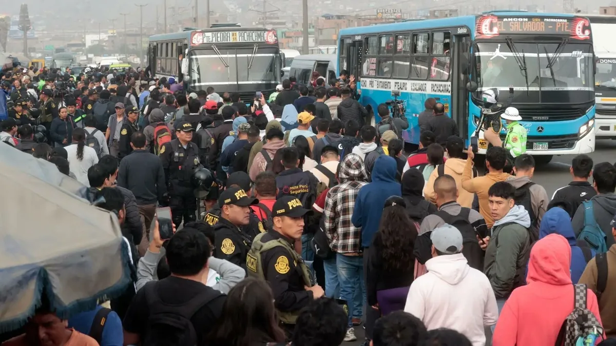 Anuncian paro de transportistas para el martes 25 de agosto ante nula comunicación con Keiko Fujimori