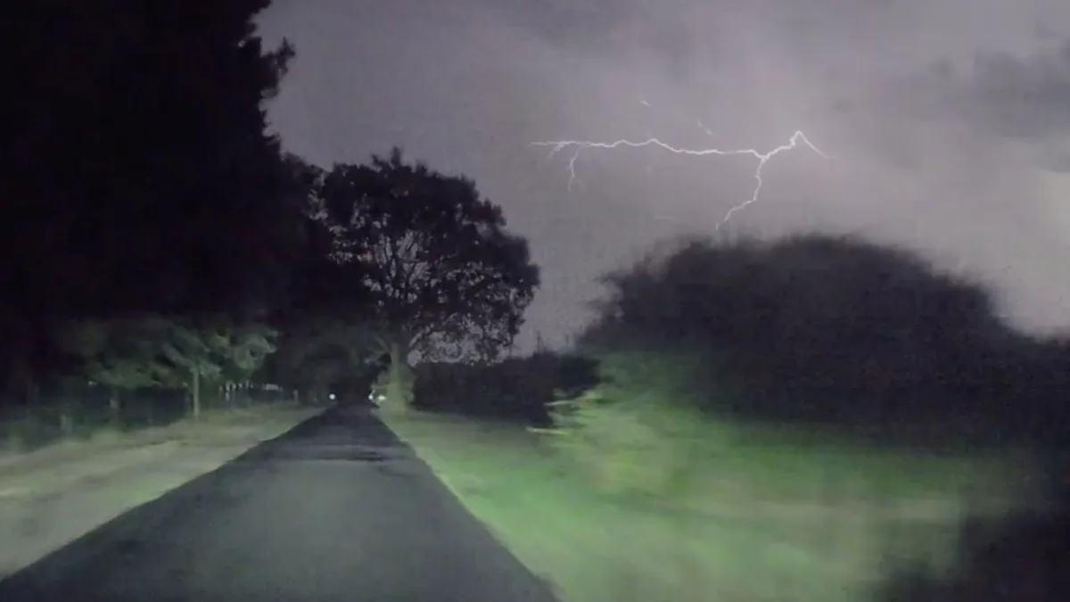 Blitzspektakel in Deutschland - Kräftige Unwetterserie tobt sich aus