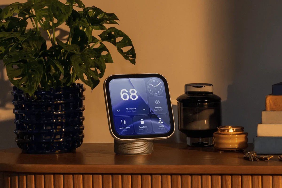 Apple’s new home devices are a bet on its upgraded Siri AI