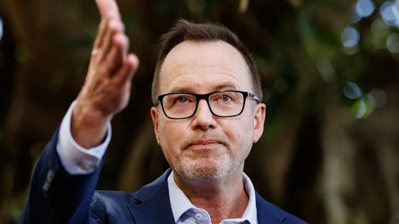 Extremism is all the rage. But there’s a moment that will truly test Shoebridge and Hanson