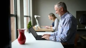 50% vendidos antes de lançar: o teste que convenceu a Vitacon e a Housi sobre os 60+