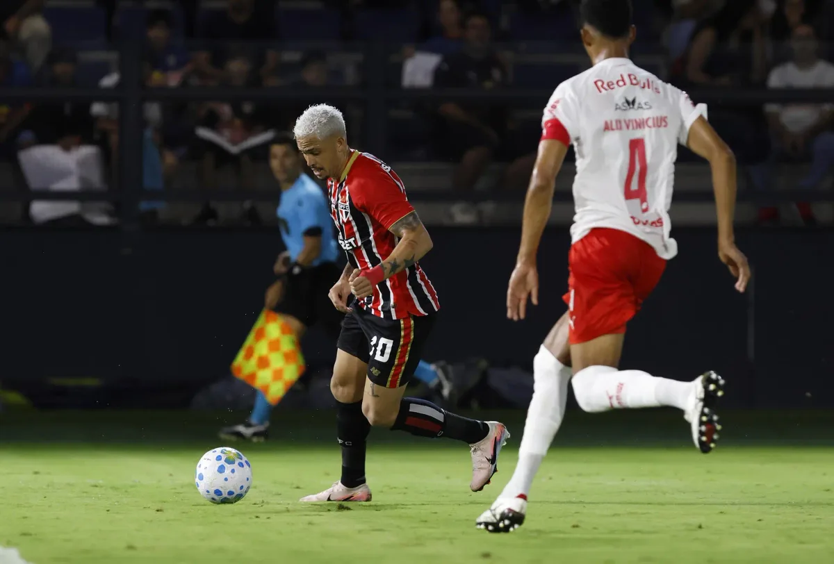 São Paulo x RB Bragantino pelo Brasileirão: onde assistir ao vivo, estatísticas, histórico e escalações