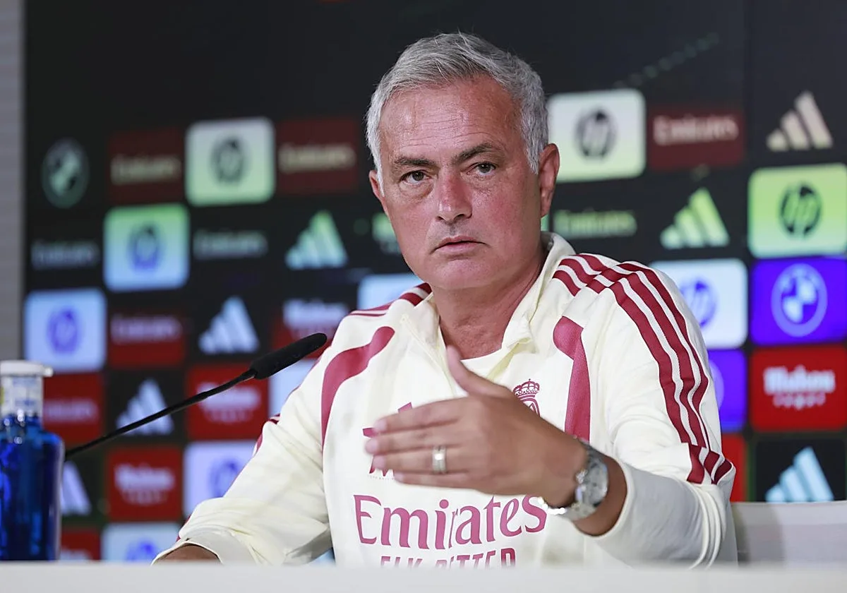 Mourinho reclama el Balón de Oro para Mbappé: «El ganador no está en el PSG ni en la selección española»