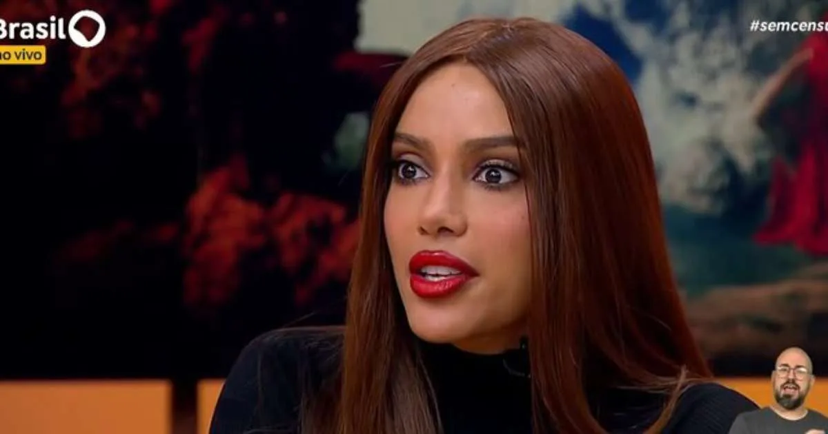 'Lá fora eu sou o máximo': Anitta aponta rejeição de festivais no Brasil e faz desabafo