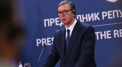 Вучич поблагодарил Россию за отправку борта для тушения пожаров в Сербии