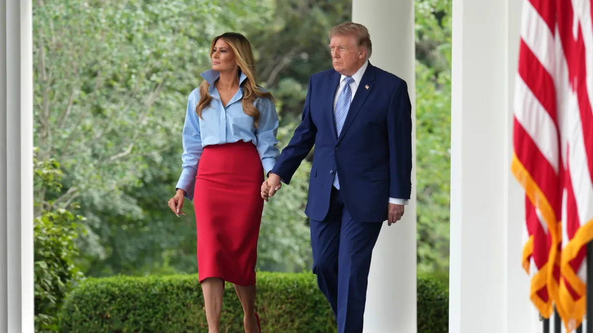 USA unter Trump: Melanias demonstrativer Auftritt Hand in Hand mit ihrem Mann