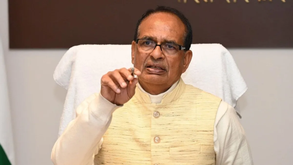 Shivraj Singh Chouhan administers ‘Sapt Dhara’ pledge to his ministry