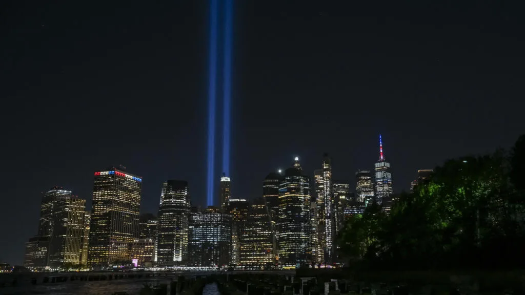 Vingt-cinq ans après, les États-Unis commémorent les victimes du 11-Septembre