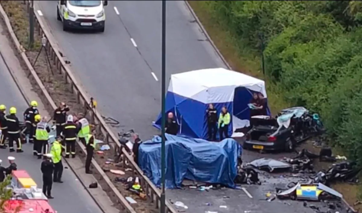 Siete muertos por la colisión de un coche y un vehículo policial en Inglaterra