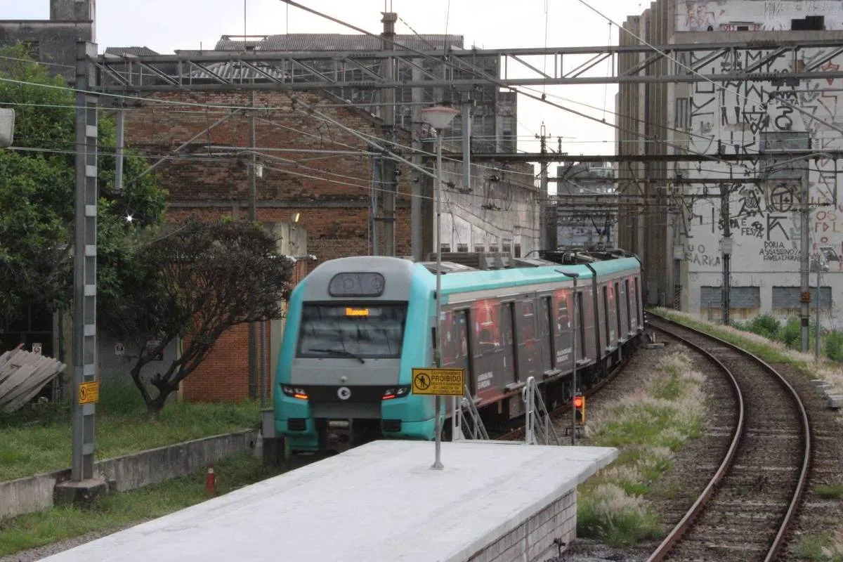 ViaMobilidade pode ser multada em até R$ 4 milhões por descarrilamentos em SP