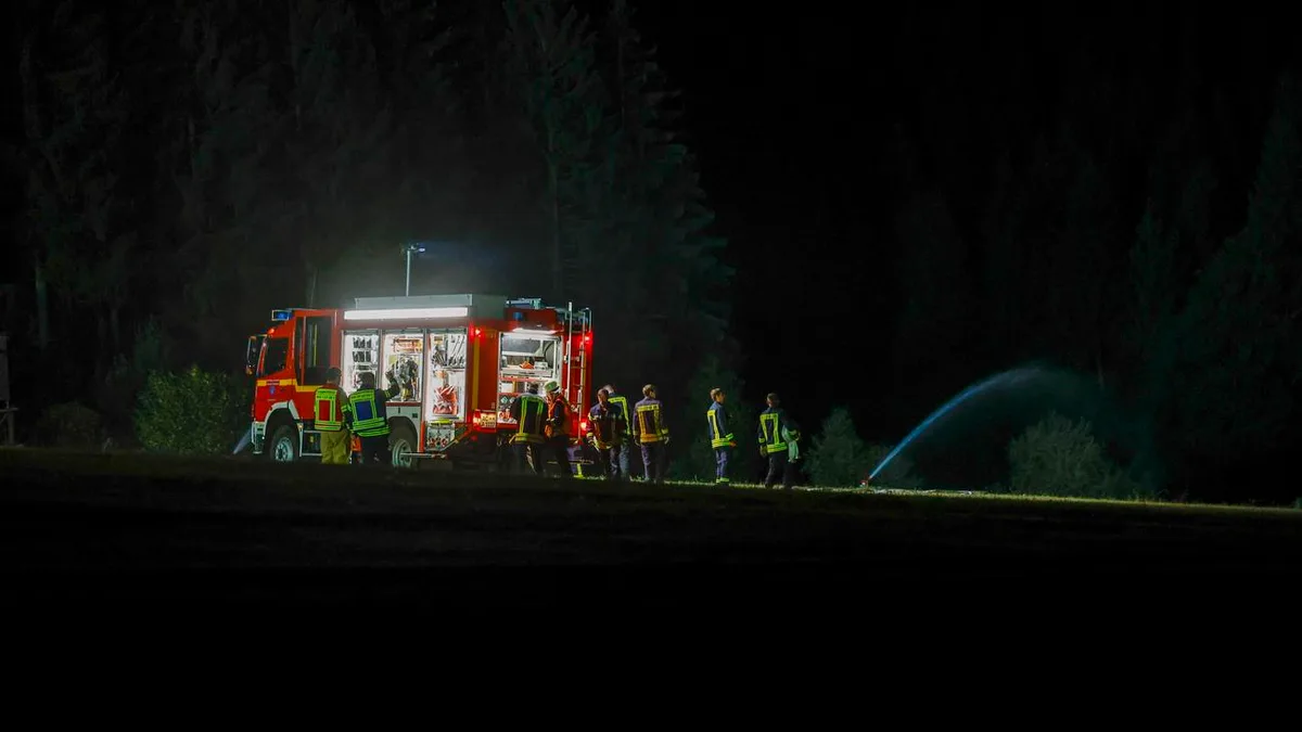 Waldbrand im Hohen Venn: Bewohner in Monschau müssen vor Flammen und Rauch fliehen