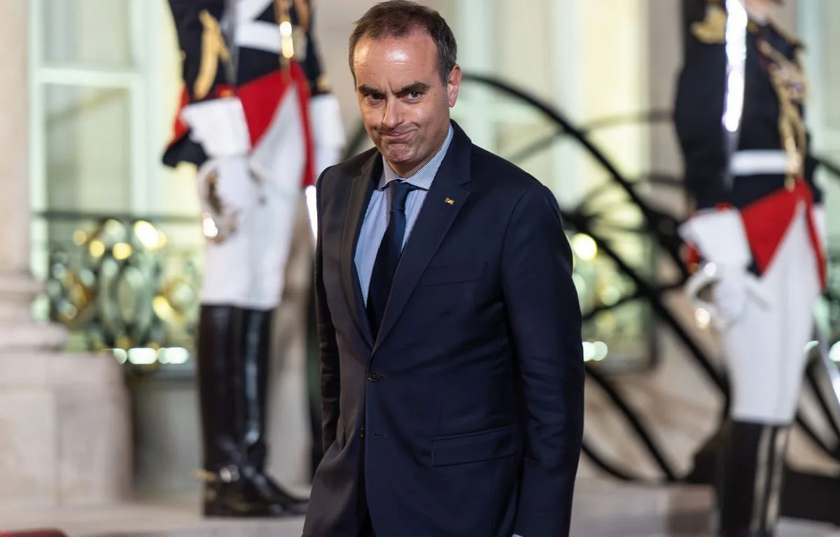 Prix des carburants : Sébastien Lecornu assure que le gazole baissera « dès le 1er novembre »