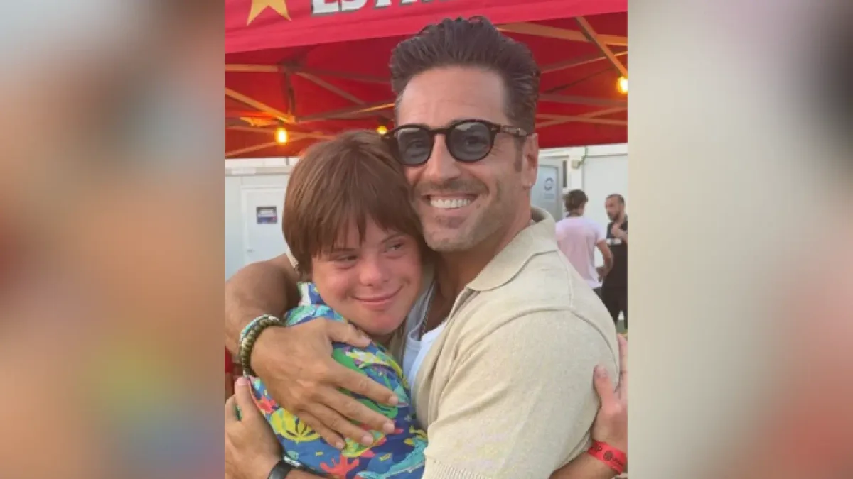 El emotivo momento entre Roscón, hijo de Samantha Vallejo-Nágera, y David Bustamante: "Qué planazo"