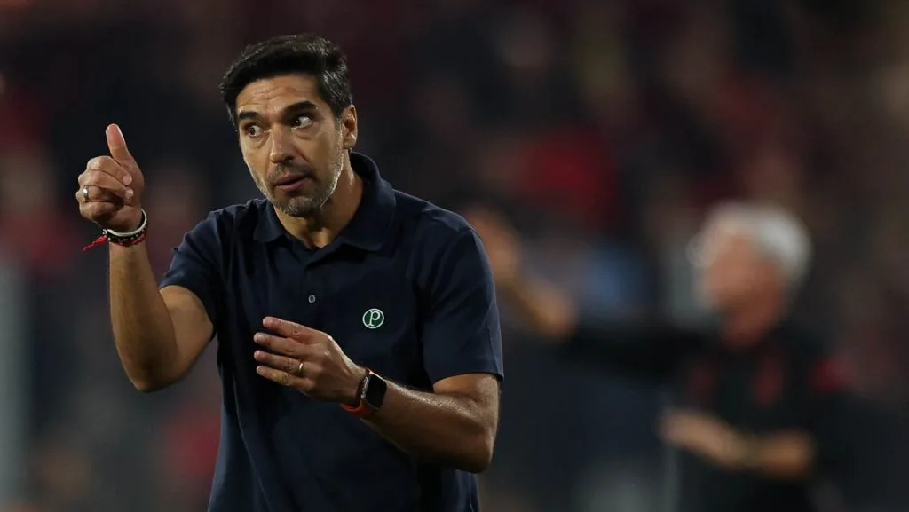 Abel destaca força coletiva do Palmeiras após vitória e faz pedido à torcida