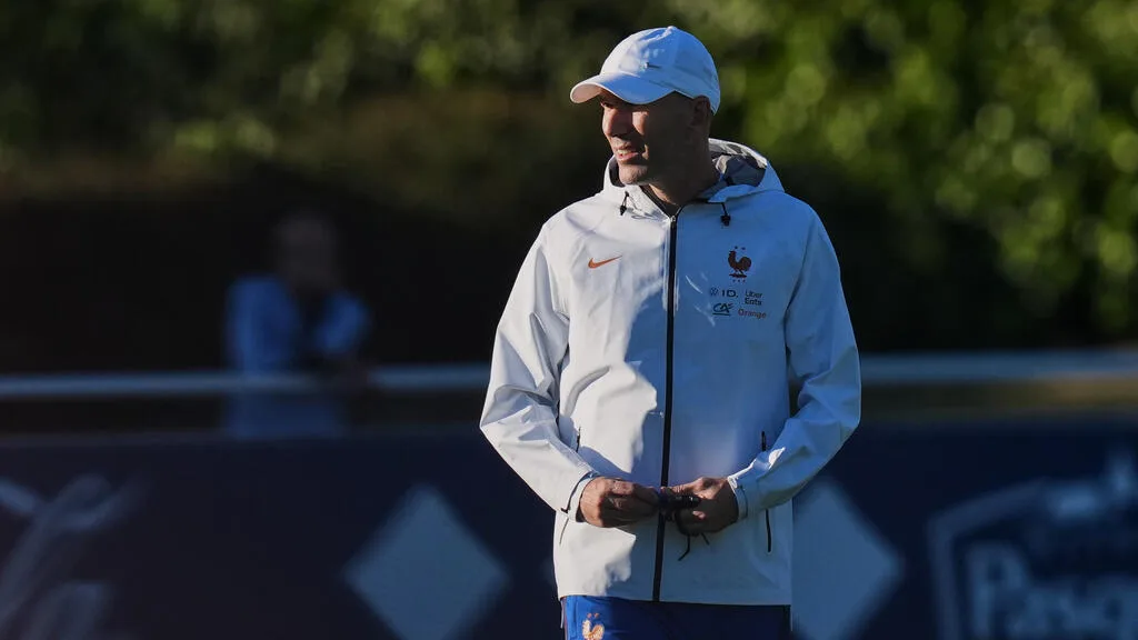 Équipe de France : un groupe au complet et des changements tactiques pour Zinedine Zidane
