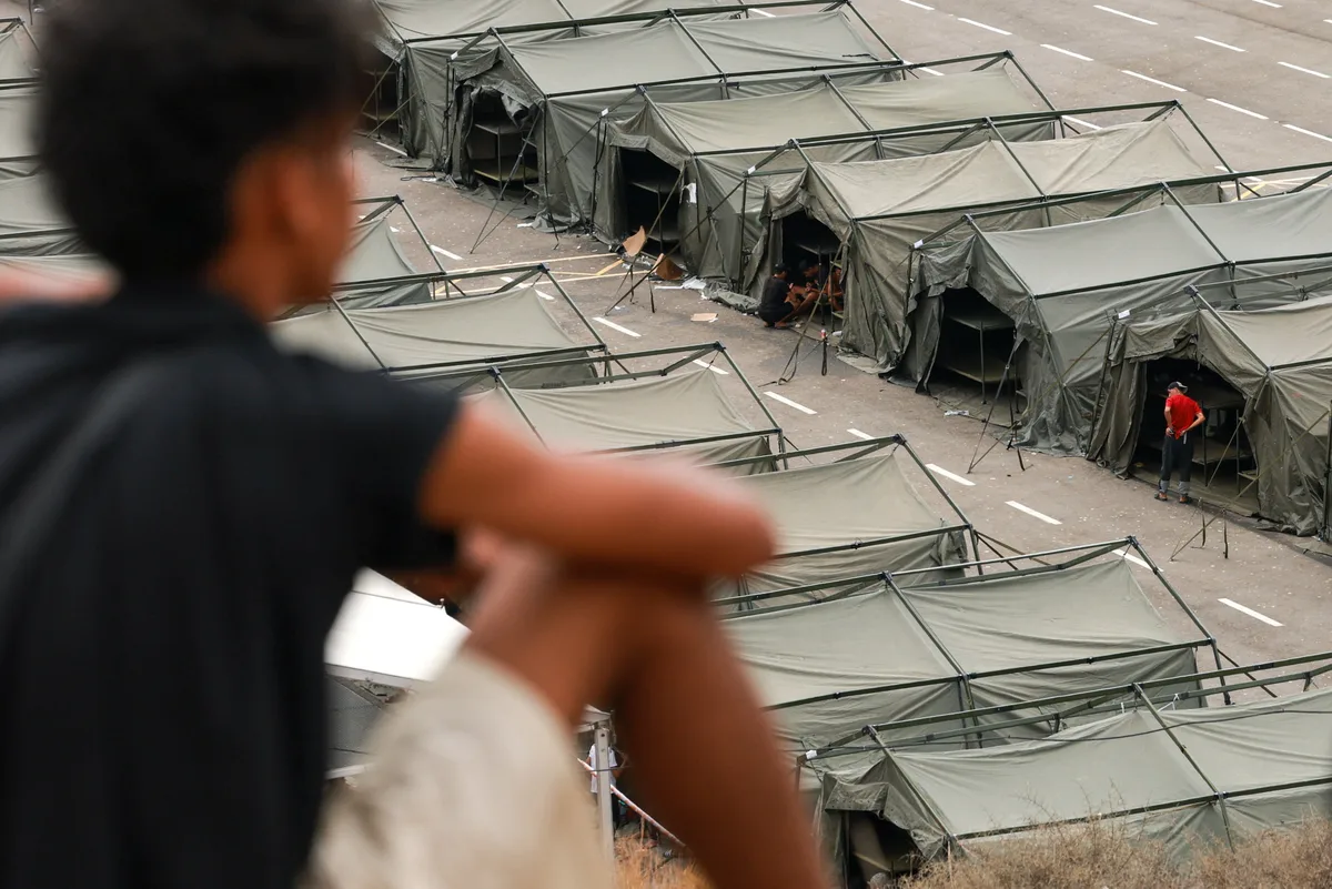 Ya es oficial el mando único en Ceuta: el Gobierno habilita cinco polideportivos e infraestructuras estatales para acoger migrantes