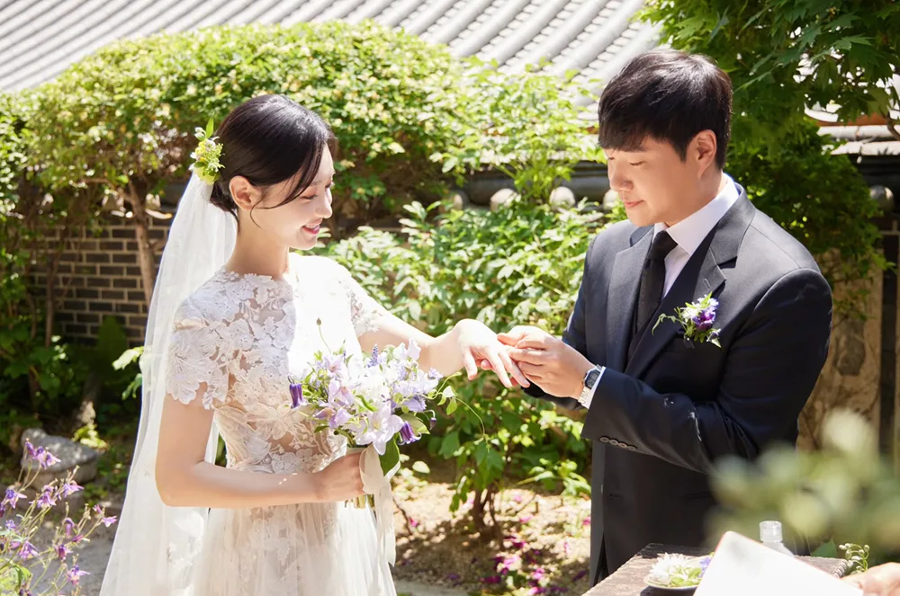 배성재, ‘14살 연하’ ♥김다영과 KBS 첫 동반 출연…‘옥문아’ 뜬다