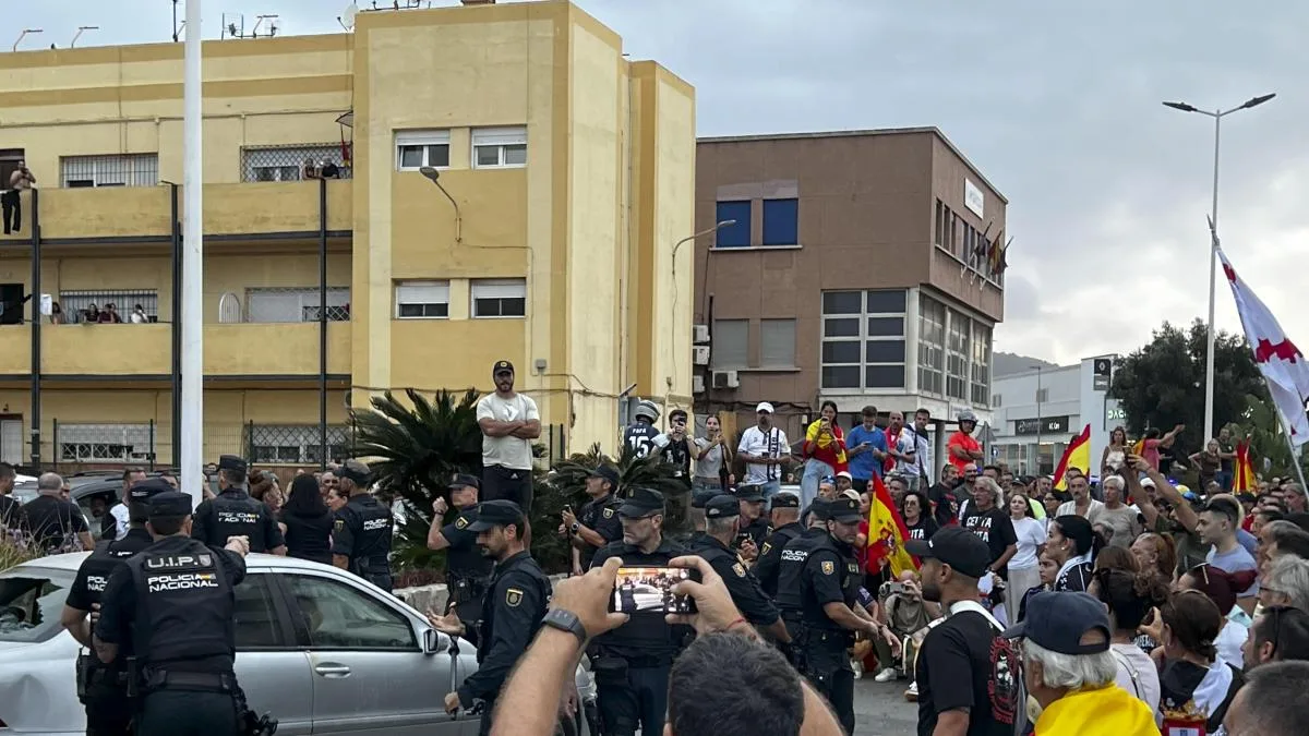 La Policía efectúa disparos al aire en Ceuta para disolver la protesta