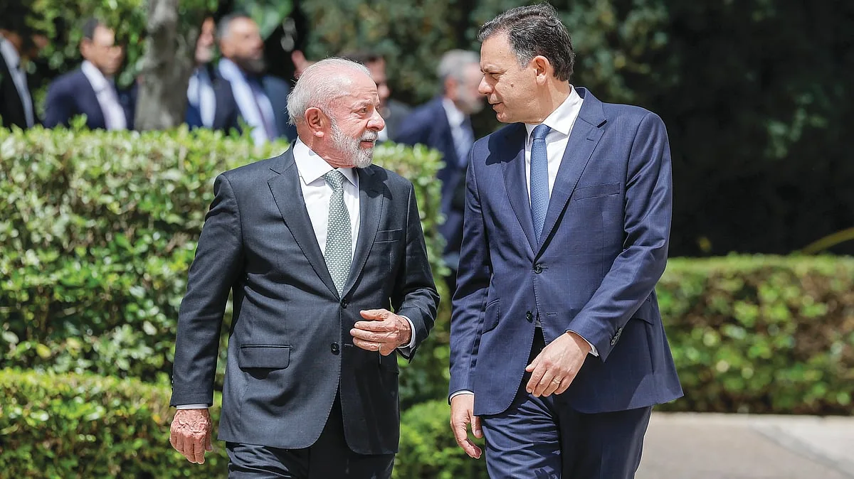 O futuro da governabilidade de Brasil e Portugal é tema de debate com especialistas dos dois países