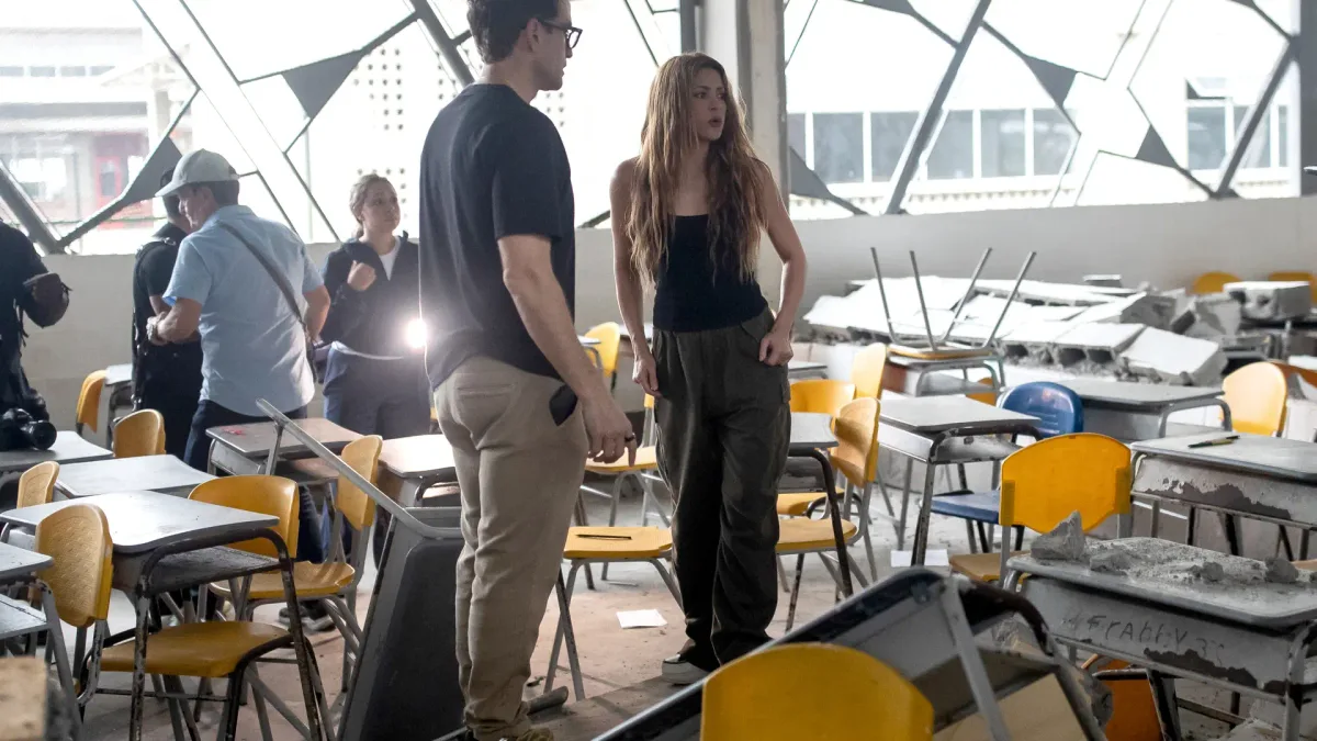 Shakira reconstruirá la universidad y diez colegios afectados por el terremoto en Chocó