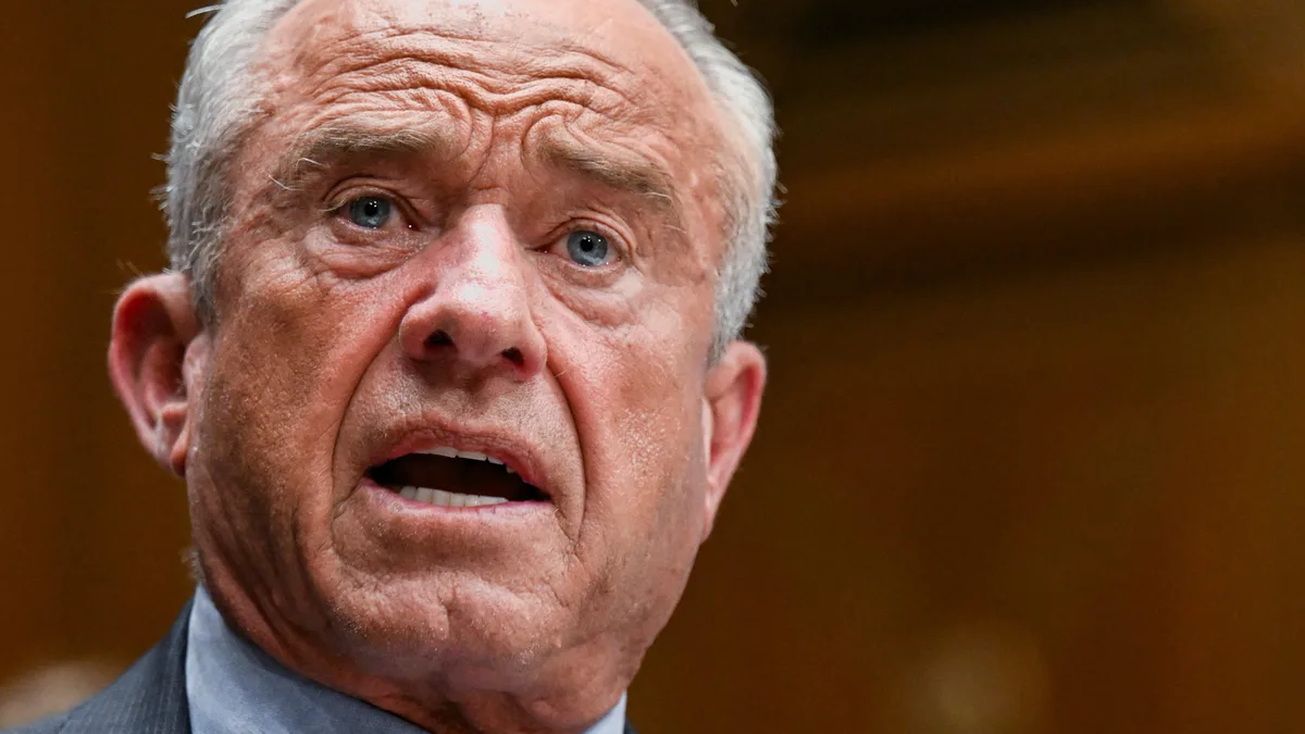 RFK Jr.’s Bonkers Tirade Derailed by Lighting Malfunction