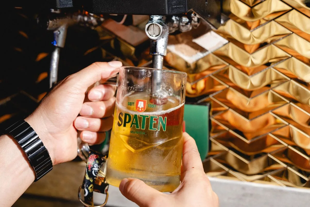 Gigante das bebidas lança nova cerveja com 10g de proteína com estoque limitado na Oktoberfest em SC