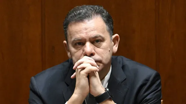 OE2027: Montenegro garante a Carneiro planos para PRR e tempestades